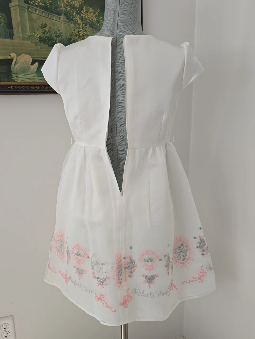 Roberta Di Camerino | Embroidered Formal Dress